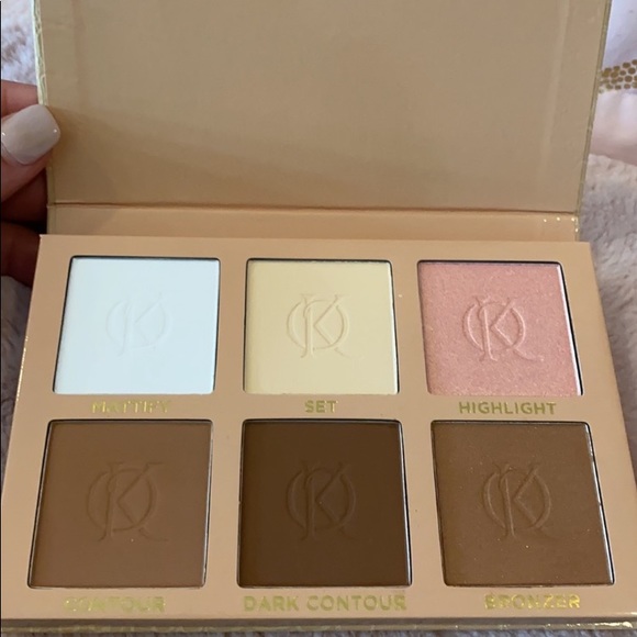 KENIA ONTIVEROS BEAUTY-Set and Devine Kit - Picture 7 of 8